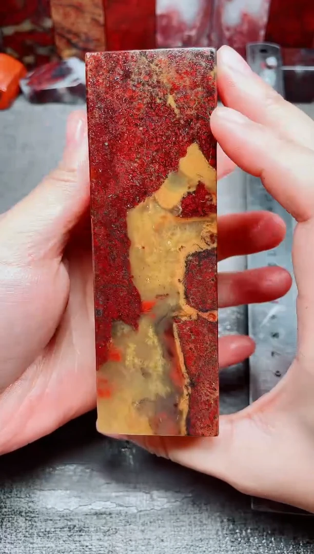 玉桂林鸡血玉素章老虎冻--40