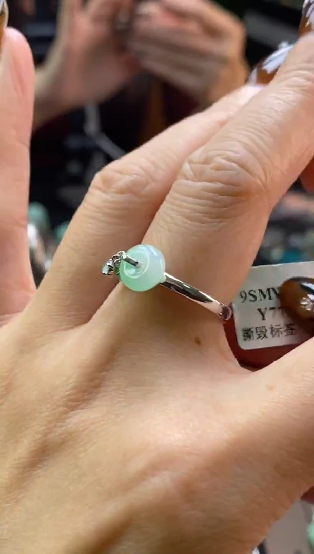 颈饰银S925镶嵌翡翠净货19009