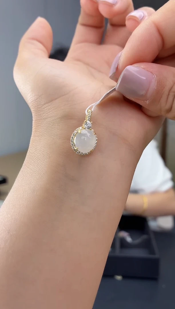 吊坠(不含链)银S925镶嵌翡翠111111111