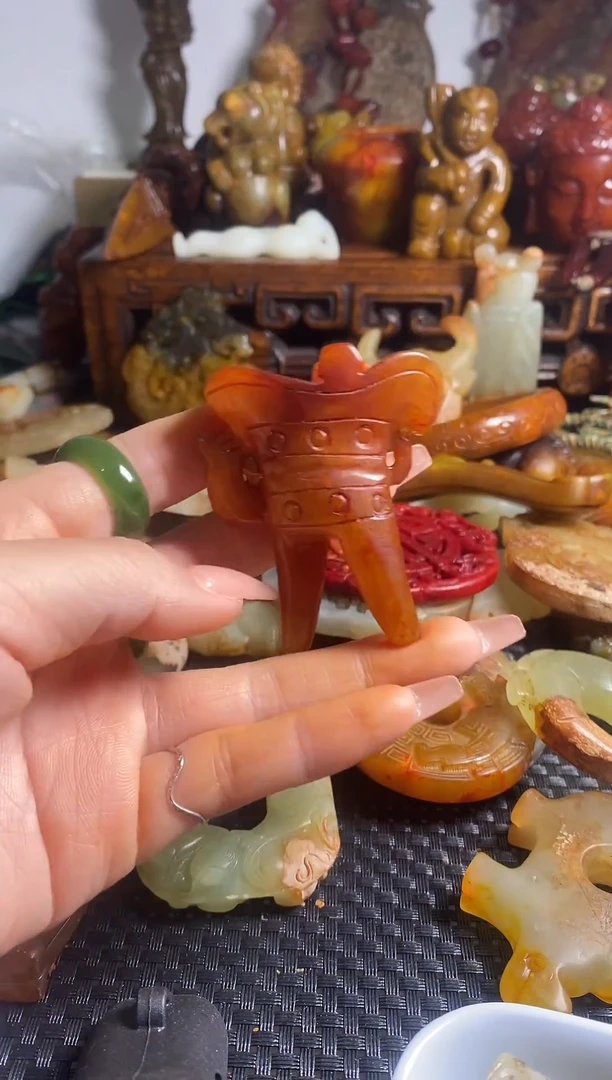 未镶嵌岫岩老玉（透闪石质玉）摆件未镶嵌
