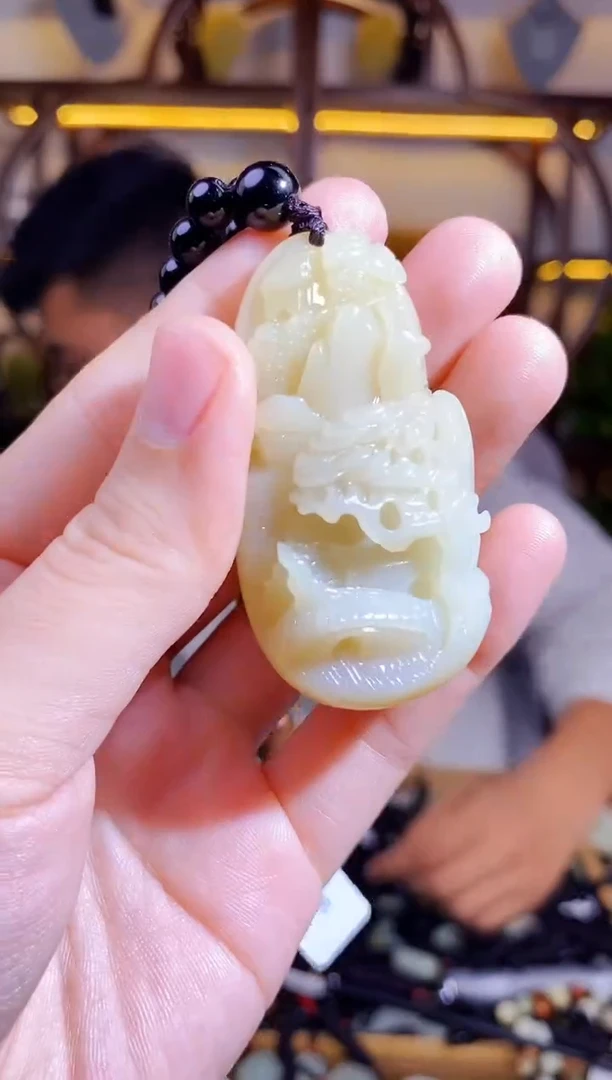 颈饰未镶嵌和田玉1