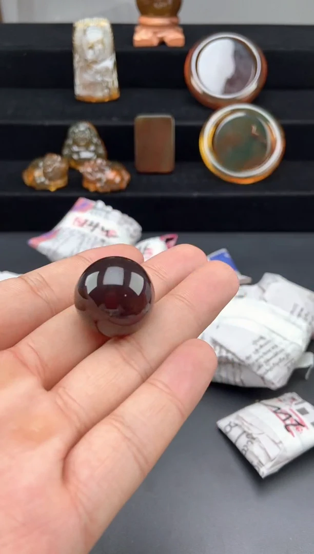 琥珀颈饰未镶嵌清**尘单珠吊坠