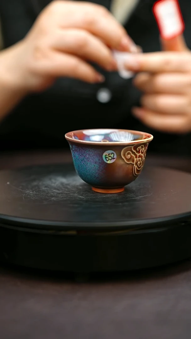 652#原矿钧瓷炉钧釉莲花杯