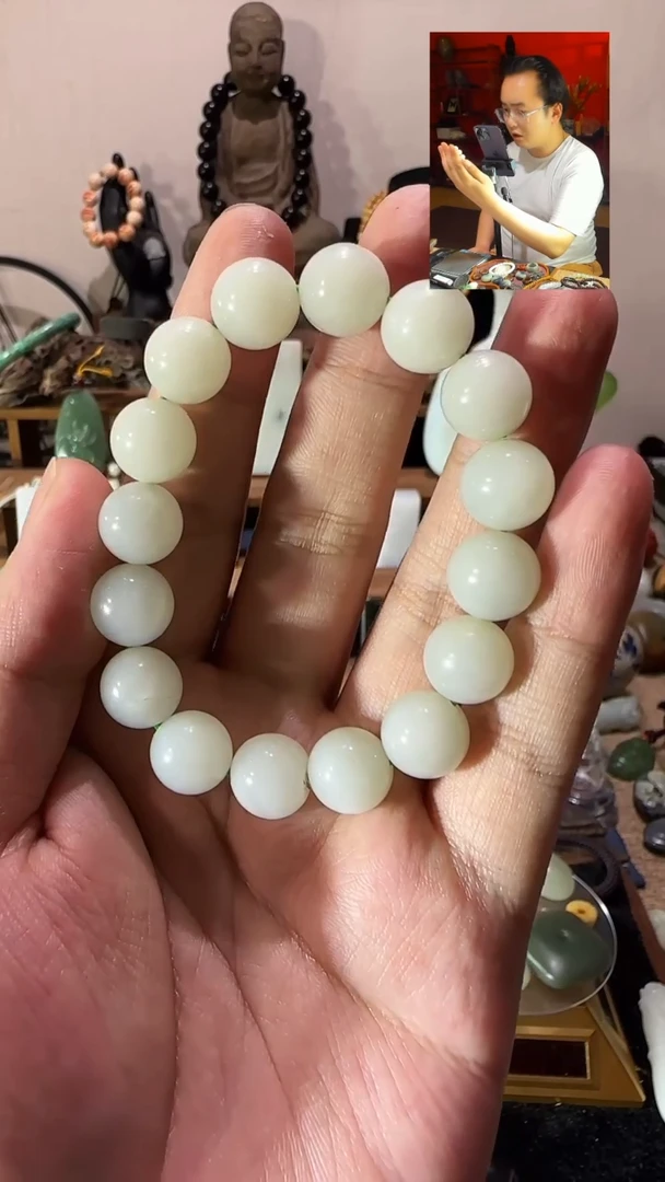 和田玉未镶嵌颈饰1