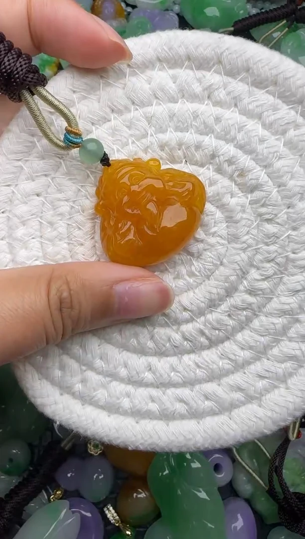 颈饰未镶嵌翡翠缅甸翡翠吊坠