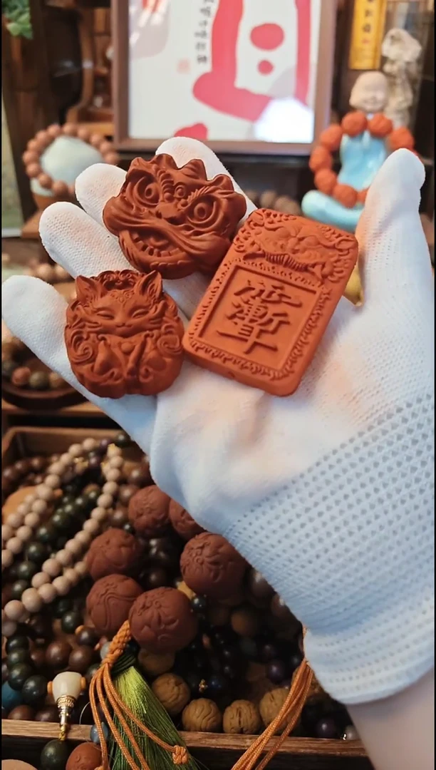 泥塑依兰香牌一套
