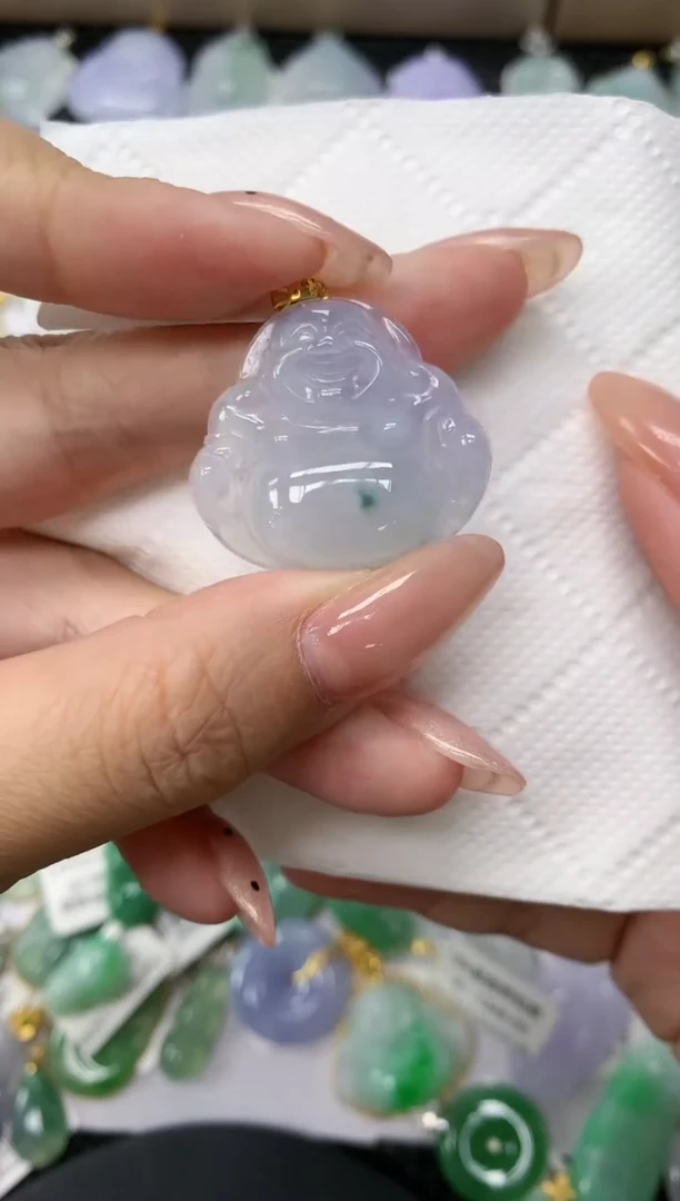 颈饰18K金镶嵌翡翠1