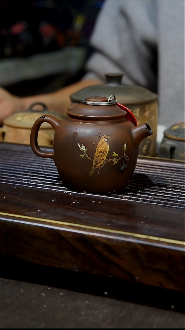 云南建水紫陶047  全手工彩填壶  100cc