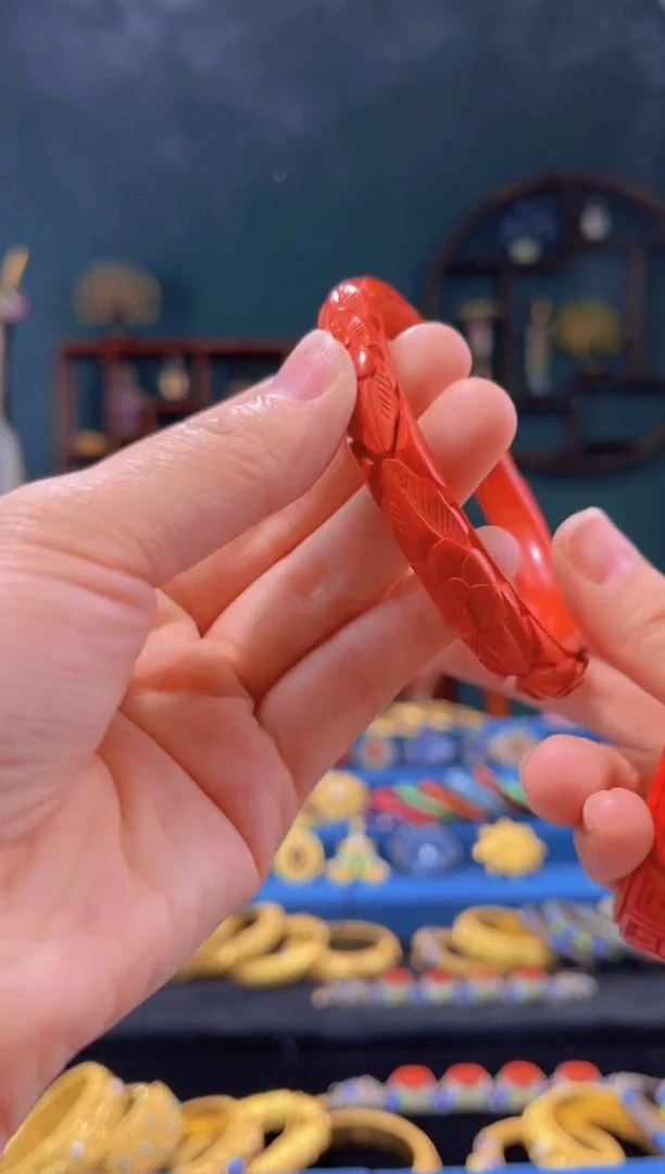 【闪购商品】雕漆手镯花卉圈口60