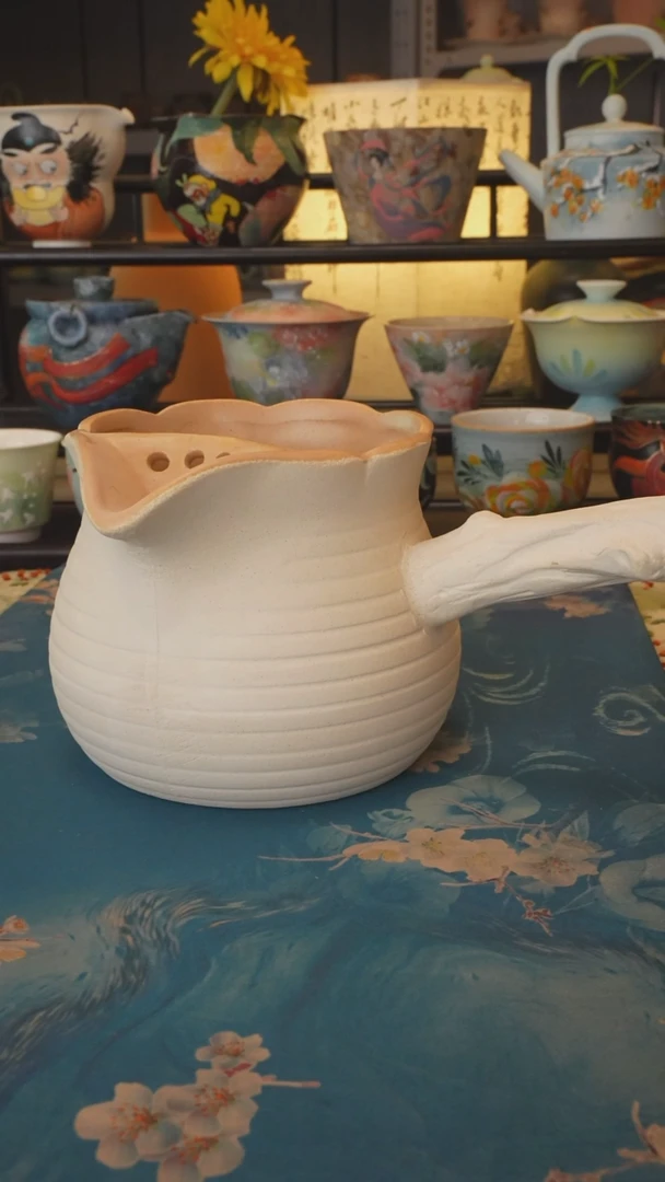 【闪购商品】福利品 白色落单烤奶罐