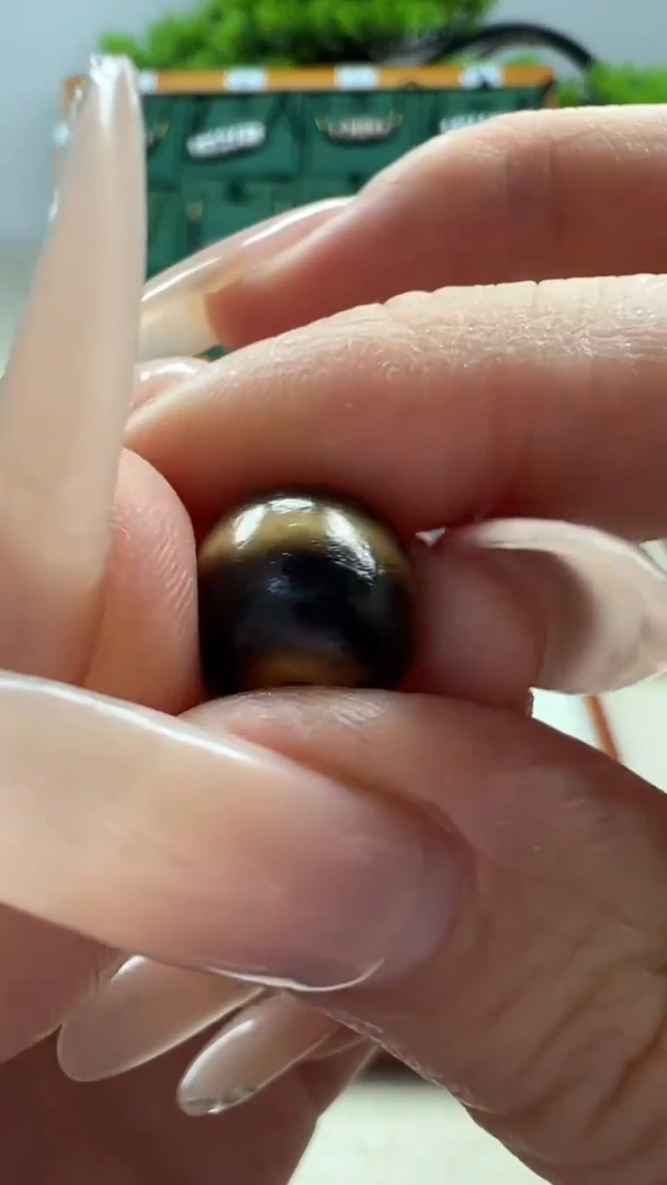 玛瑙/玉髓（覆膜）颈饰未镶嵌60微瑕随机发货