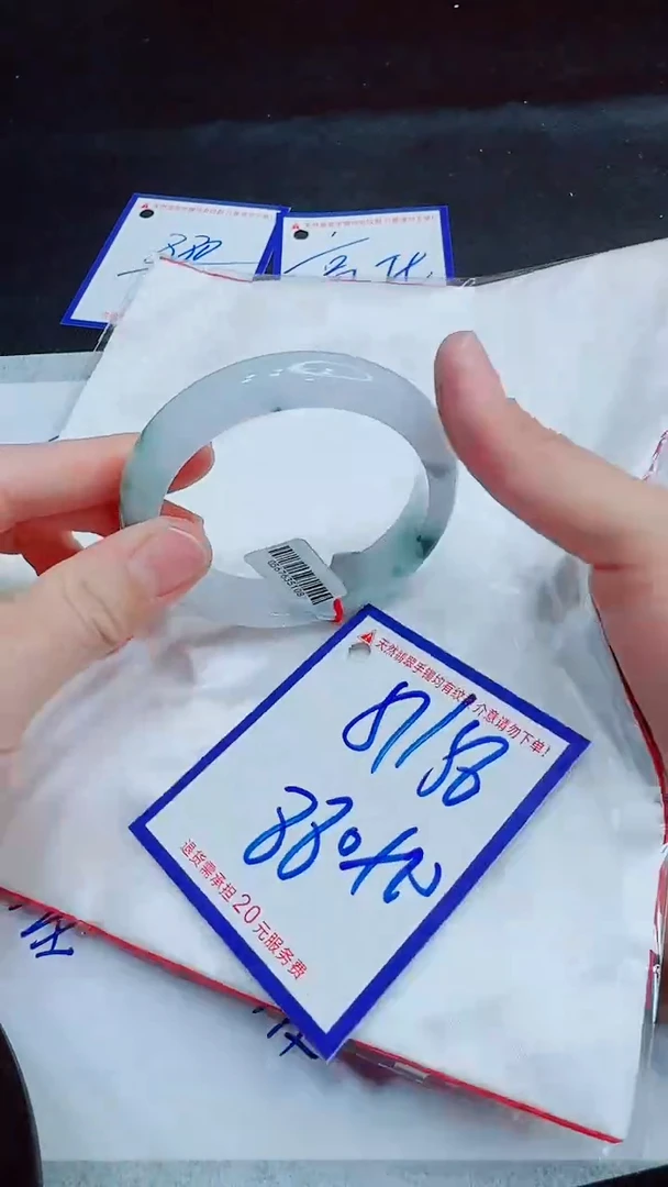 翡翠手镯未镶嵌11111111