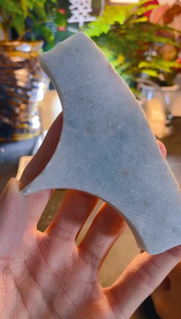 翡翠未镶嵌颈饰天**字翡翠