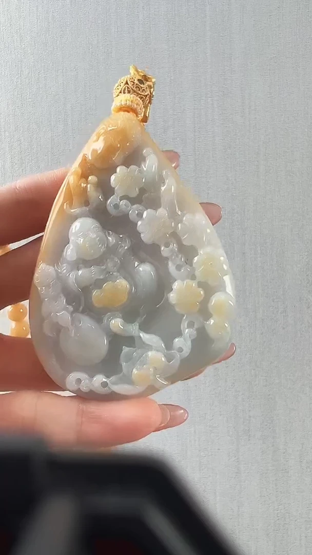 颈饰未镶嵌翡翠佛公