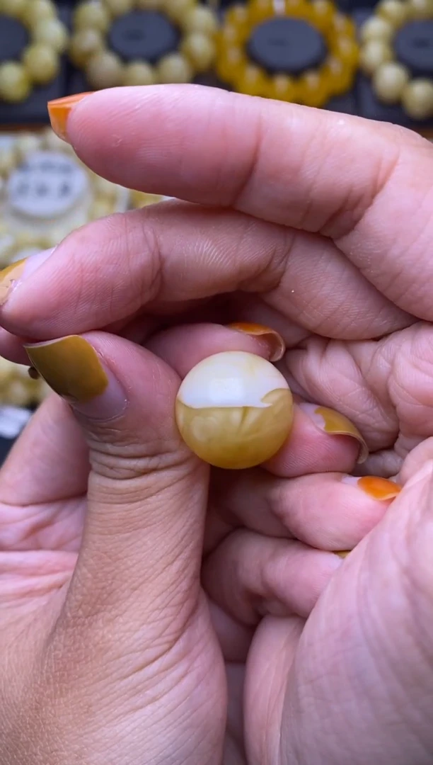 裸石琥珀未镶嵌大小姐珠宝25
