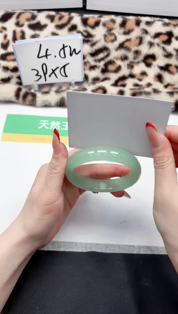 【闪购商品】石英质玉手镯未镶嵌288-63