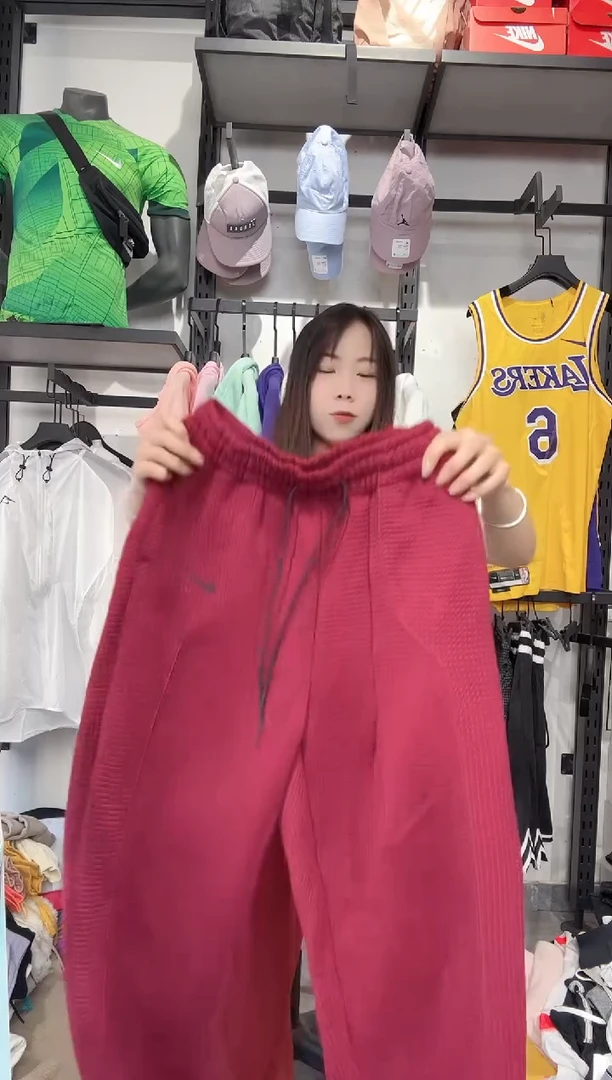 1349  编码 瑕疵款直播间过款为准 尺码 160