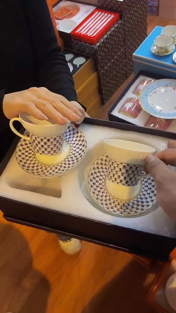 【闪购商品】鸿辉家品牌瓷器，京东包邮！