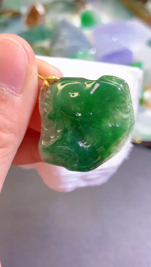 翡翠未镶嵌吊坠(不含链)67翡翠