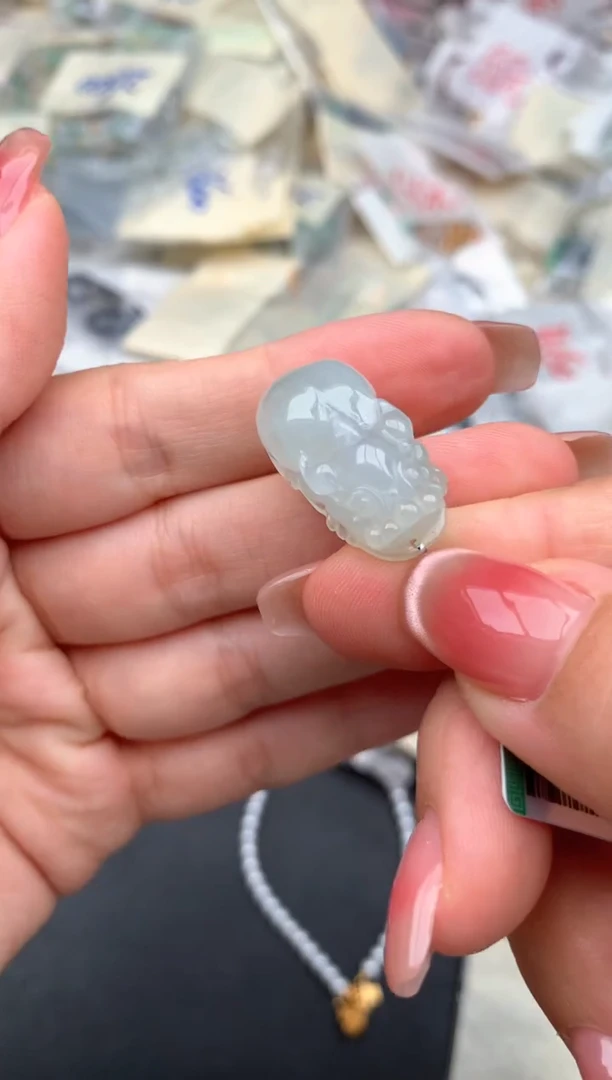 未镶嵌挂件翡翠一