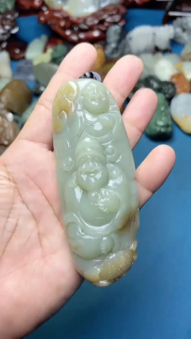 和田玉未镶嵌把件-