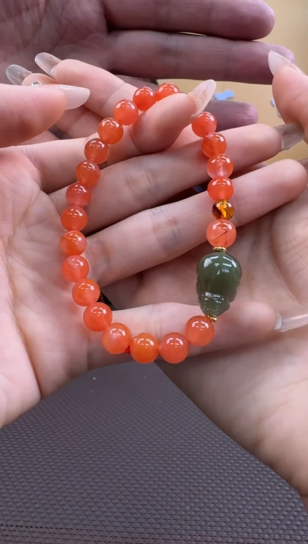 【闪购商品】玛瑙/玉髓手串未镶嵌7mm多样性，发一