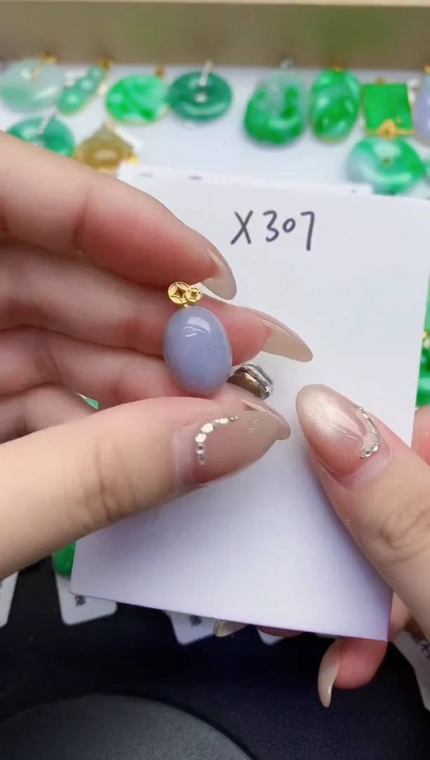 颈饰未镶嵌翡翠缅甸天然翡翠A货