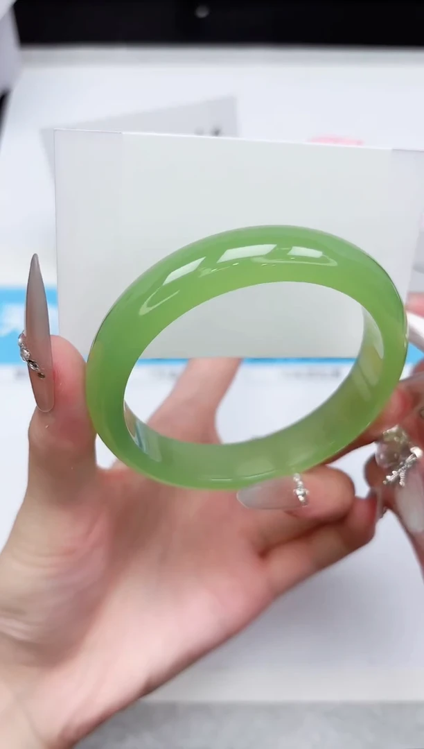 石英质玉手镯未镶嵌64-60.3