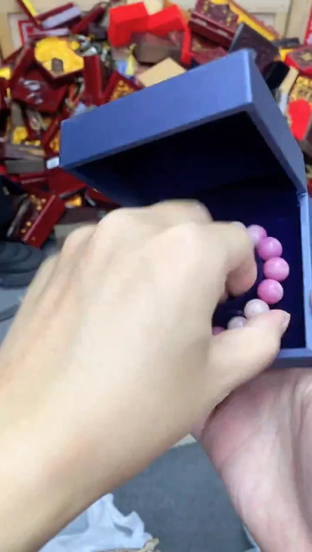 精选闪购手串搭配无礼盒