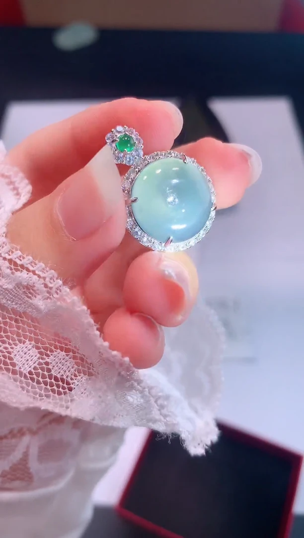 颈饰未镶嵌翡翠0芹0翡翠珠宝73