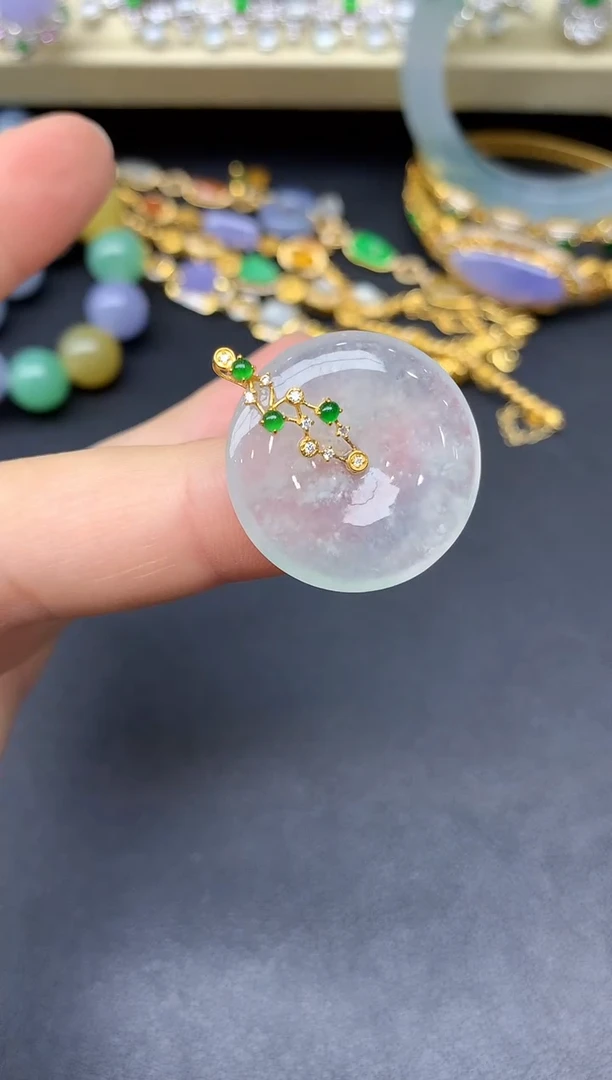 颈饰18K金镶嵌翡翠136-雪姐翡翠天天见