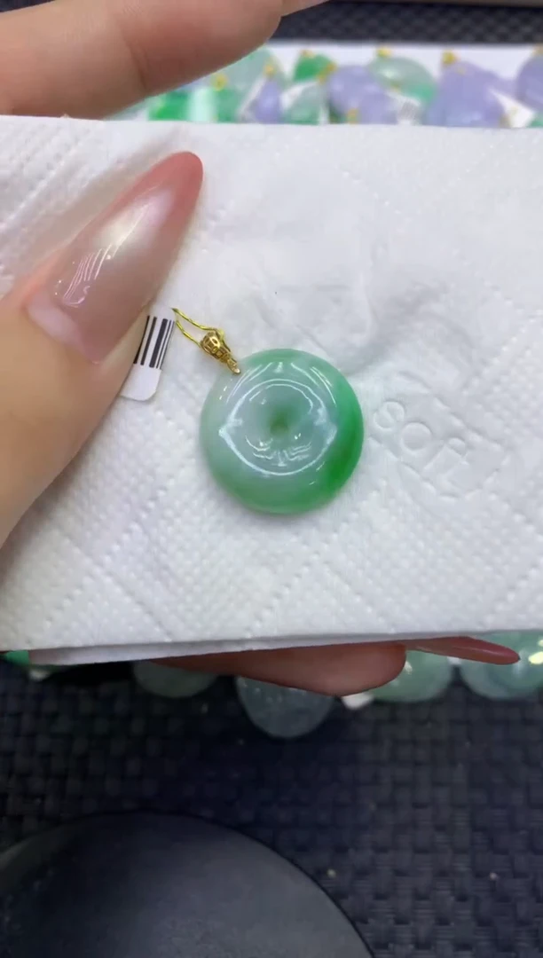 颈饰未镶嵌翡翠天然缅甸A货翡翠