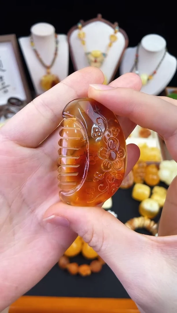 琥珀未镶嵌珠宝奇石柒月