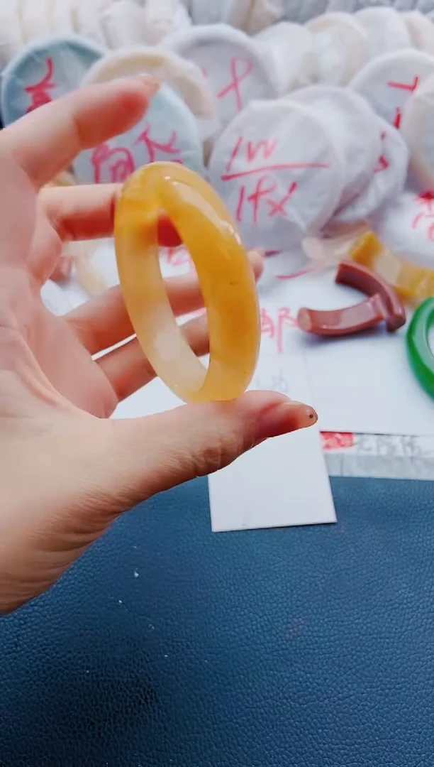 未镶嵌手镯石英质玉L26-55-56