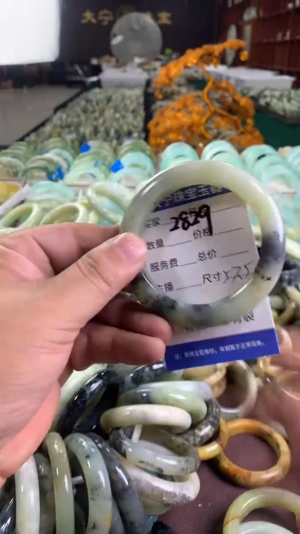 未镶嵌蛇纹石玉手镯2829