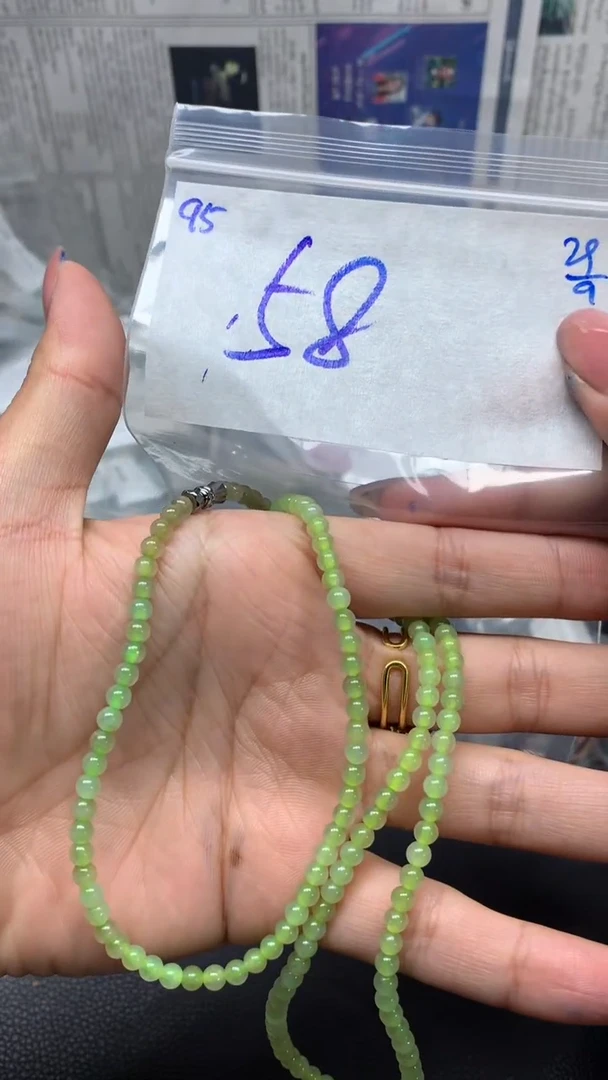 未镶嵌定制翡翠95毛货需精细抛光挂件多样性拍一发一