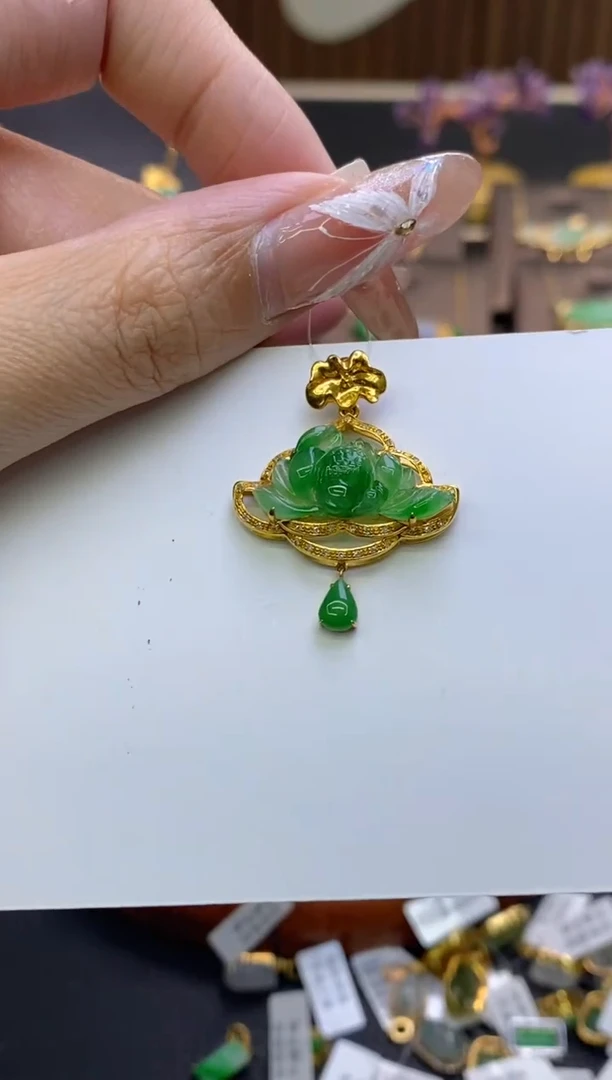 【闪购商品】翡翠颈饰18K金镶嵌净货11958