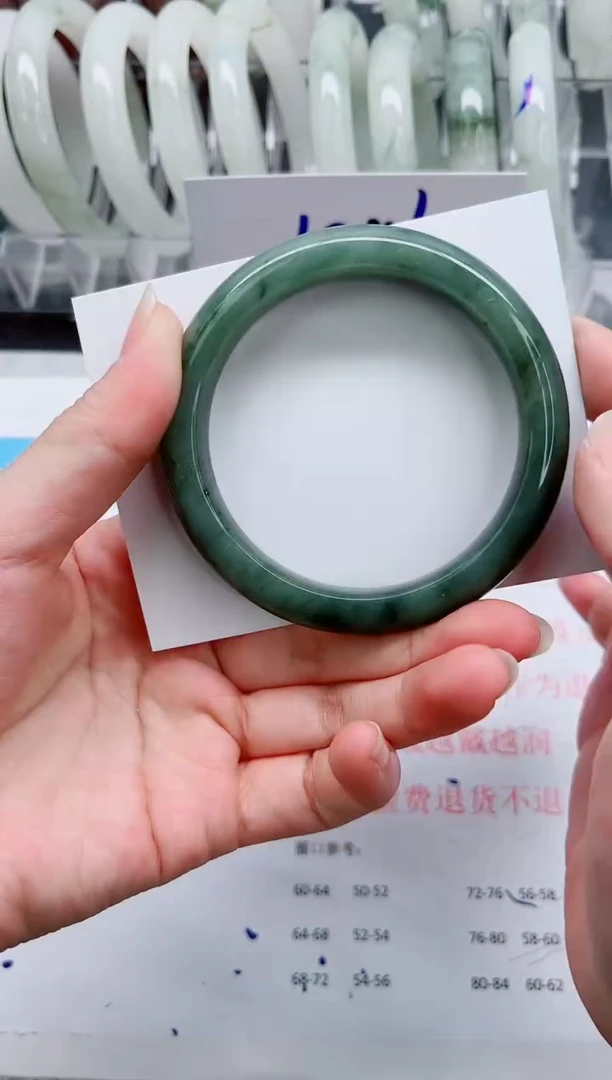 【闪购商品】石英质玉手镯未镶嵌A411-56.4