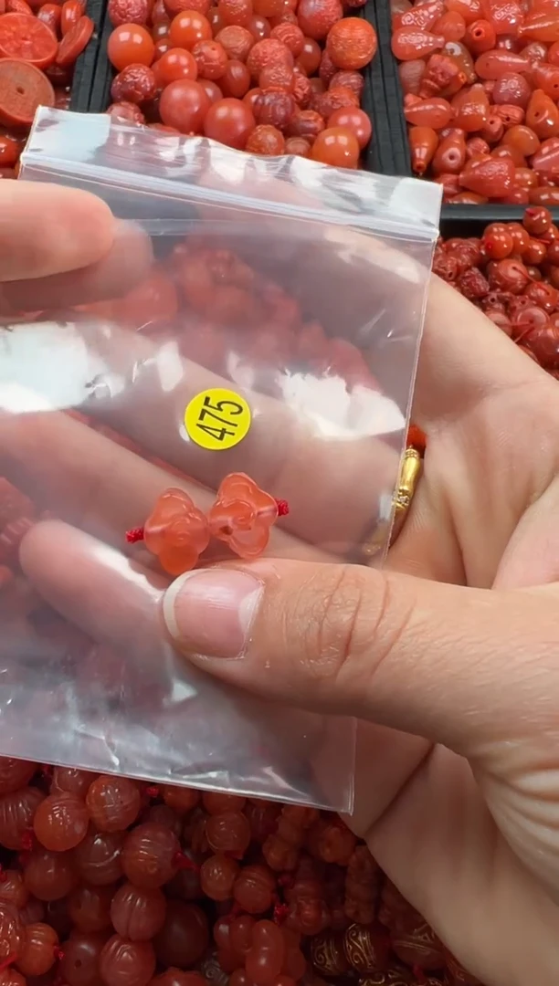 【闪购商品】南红玛瑙颈饰未镶嵌1