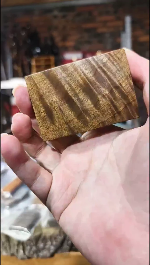 金丝楠无事牌手把件