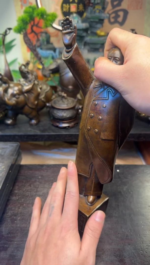 潼潼古铜只卖真铜！（站伟人）