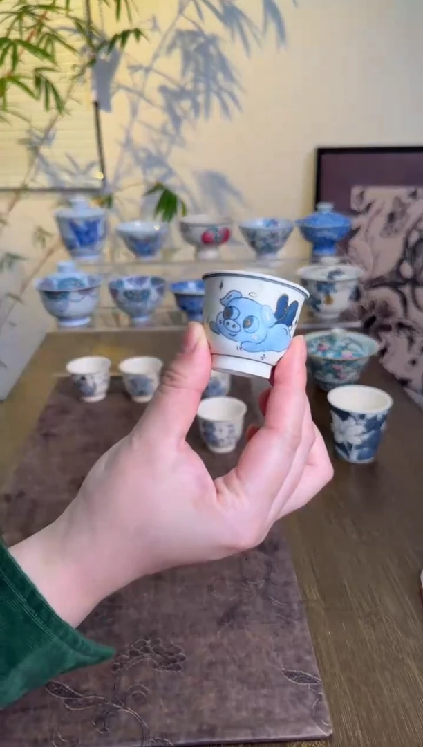 【闪购商品】景德镇手绘茶杯 猪