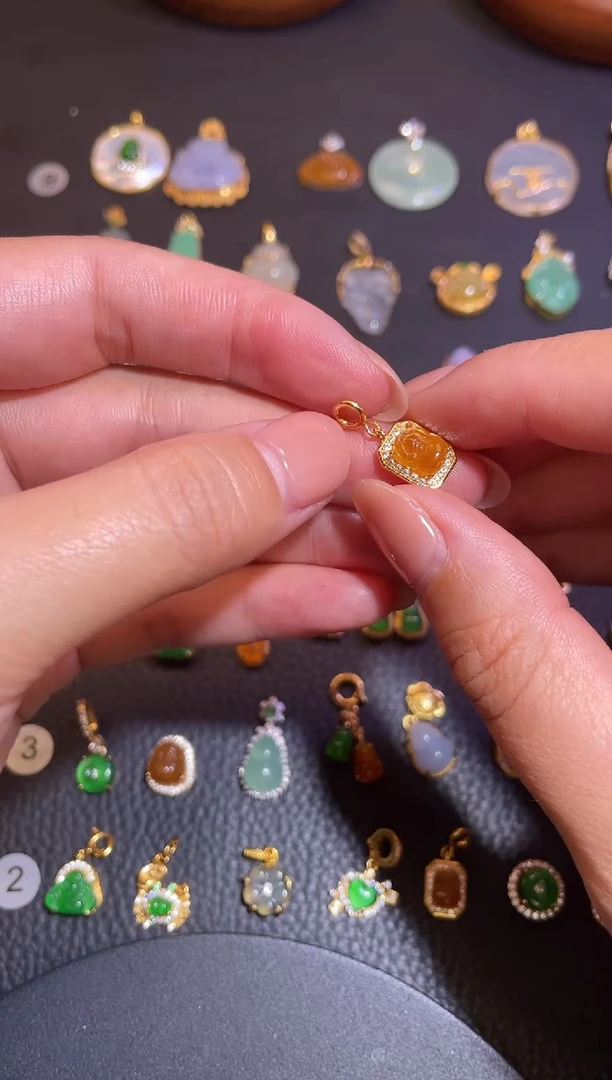 颈饰银S925镶嵌翡翠a货翡翠