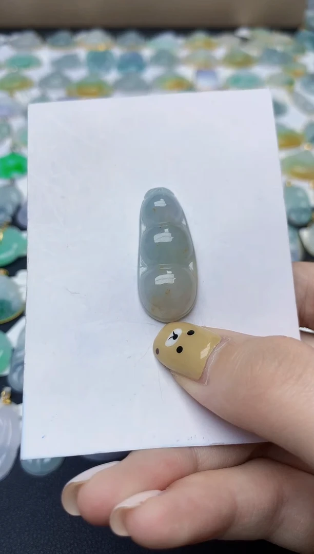 翡翠未镶嵌颈饰天然翡翠A货