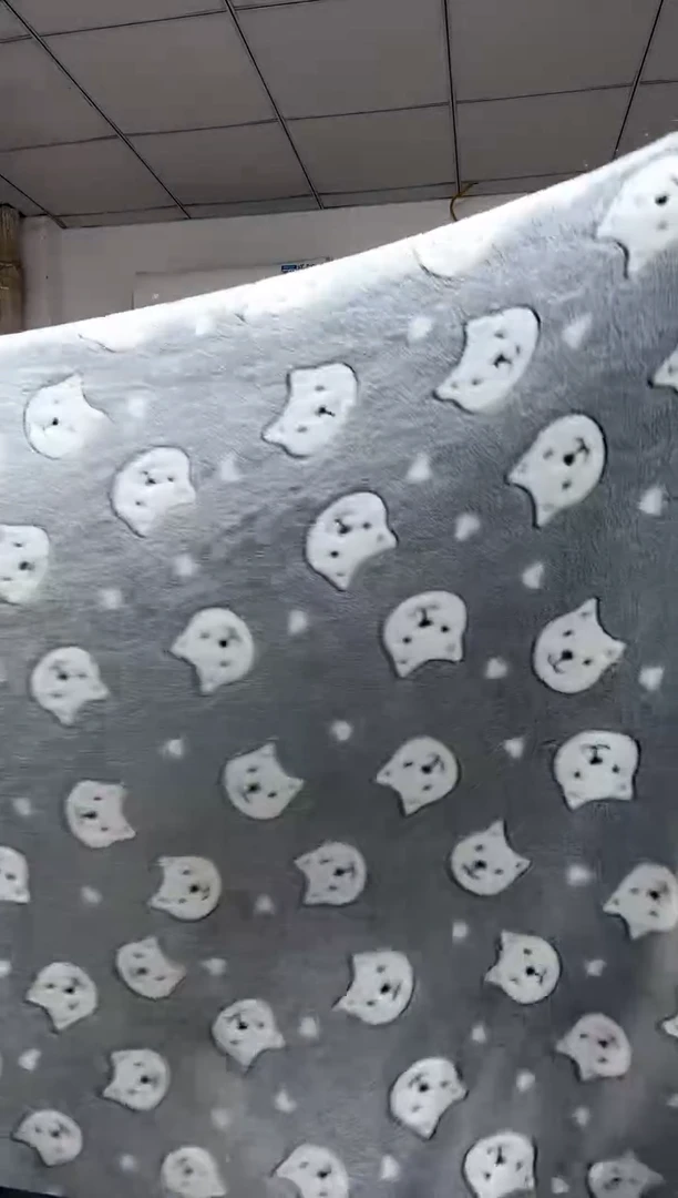 法兰绒1.4x2.2左右尺寸，材质以主播介绍为准