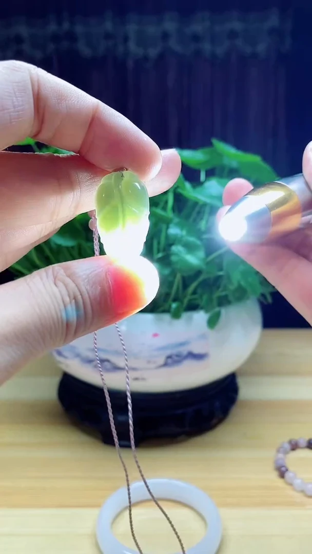 和田玉（糖玉）足银镶嵌颈饰6