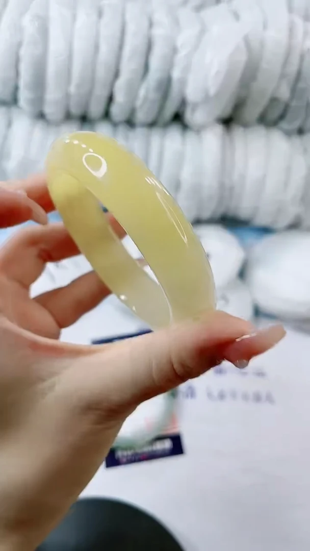 【闪购商品】石英质玉手镯未镶嵌0917683528多样性发货