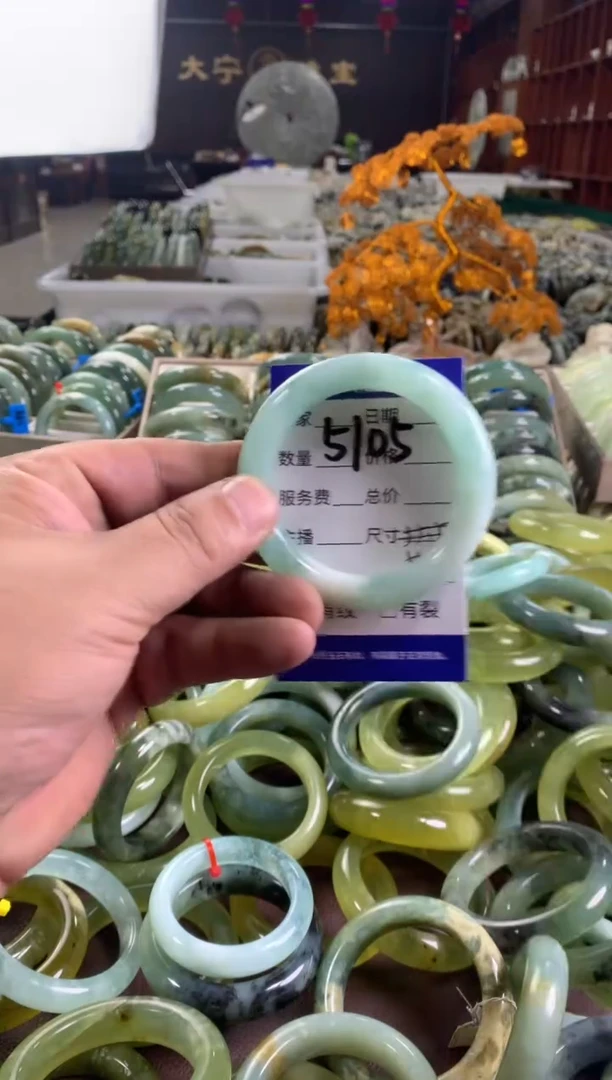 蛇纹石玉未镶嵌手镯5105