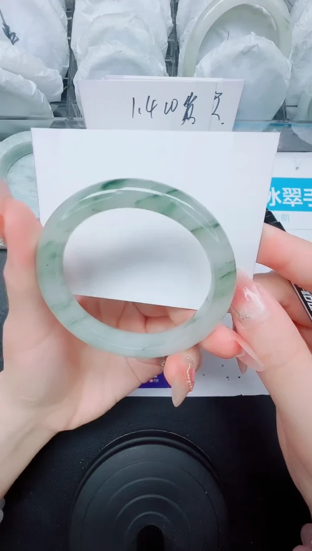 石英质玉手镯未镶嵌116/57