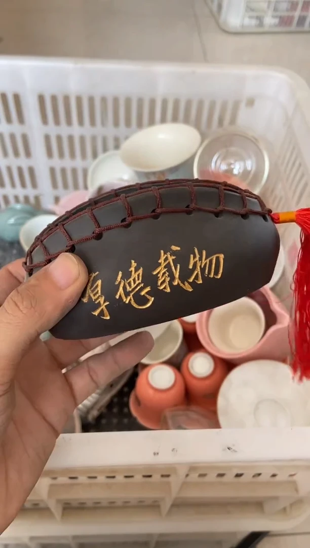 无运费险有瑕疵的摄影的产品有使用过的痕迹有点脏介意勿拍